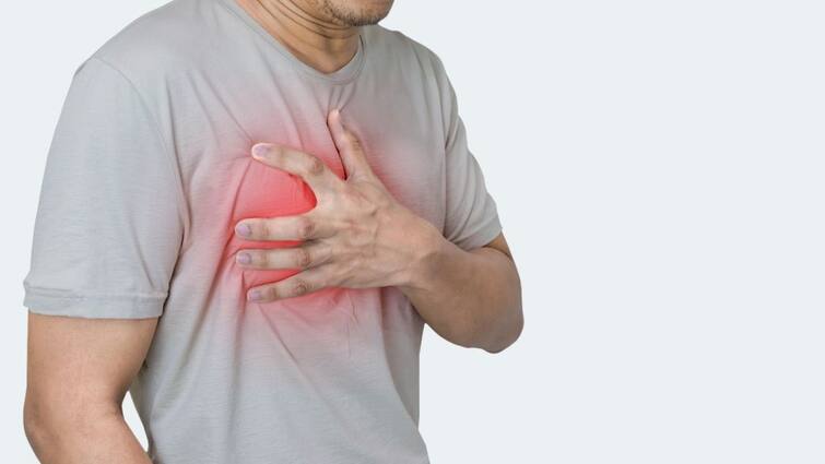 These 5 biggest reasons responsible for heart attack at a young age, know what the expert advised Heart Attack in Younger Age: નાની વયે હાર્ટ અટેક માટે સૌથી મોટા આ 5 કારણો જવાબદાર, જાણો એક્સ્પર્ટે શું આપી સલાહ