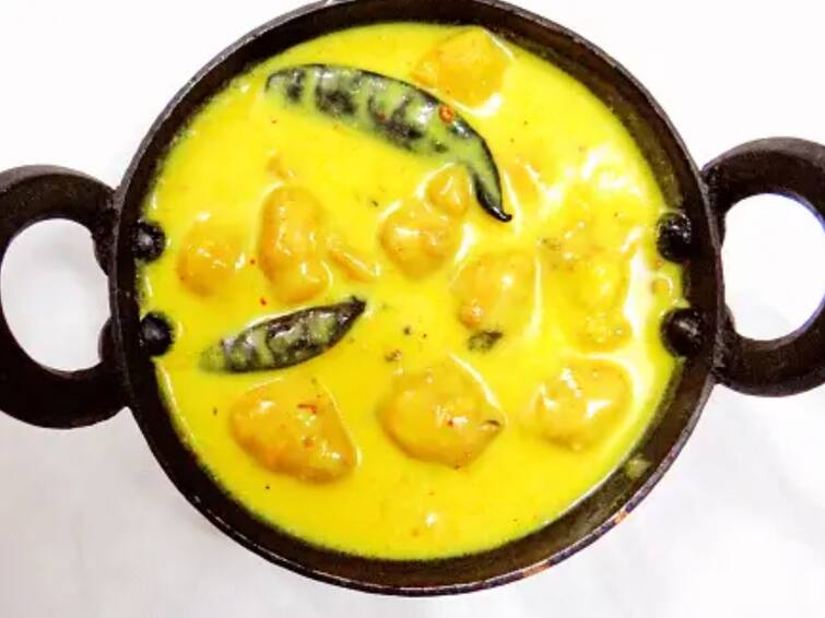 Rajasthani Kadhi Pakoda Recipe procedure know how to cook Rajasthani Kadhi Pakoda: சுவையான ராஜஸ்தானி கதி பக்கோரா அசத்தலாக செய்வது எப்படி தெரியுமா?