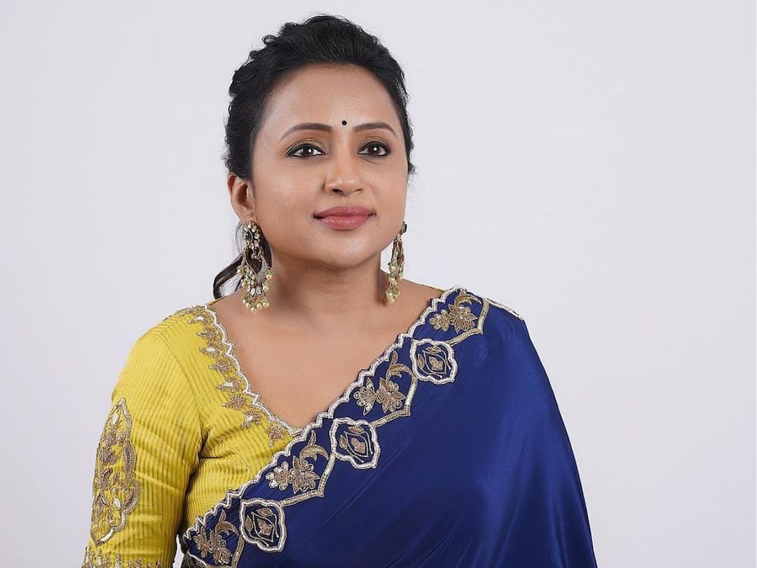 Anchor Suma Kanakala apologized to the Telugu Media and Flim Journalists Suma Kanakala: మీడియాకు క్షమాపణలు చెప్పిన యాంకర్‌ సుమ.. ఎందుకంటే?