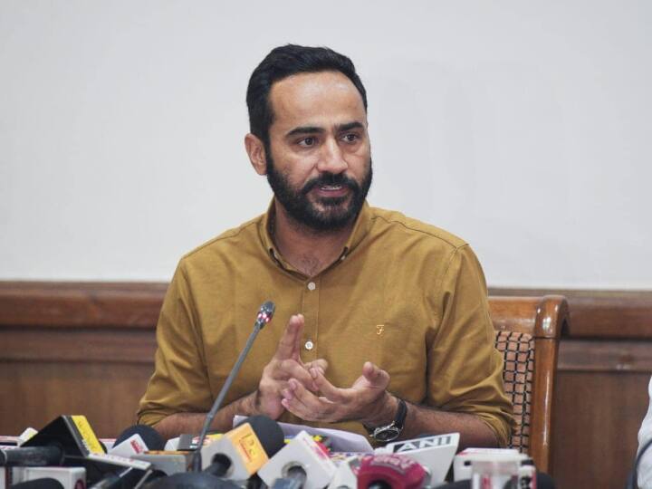 मिली जानकारी के अनुसार पंजाब सरकार में खेल मंत्री गुरमीत सिंह मीत हेयर भी अब विवाह के बंधन में बंधने जा रहे हैं.