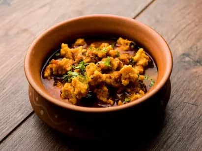 Rajasthani Mogar Ki Sabzi Recipe best side dish for chapati சப்பாத்திக்கு சூப்பர் காம்பினேஷன்! ராஜஸ்தானி பாசிப்பருப்பு சப்ஜியை ஒருமுறை ட்ரை பண்ணி பாருங்க...