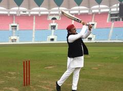 लखनऊ में भारत-इंग्लैड के विश्व कप मुकाबले पर बोले अखिलेश यादव, फिर थपथपाई अपनी पीठ