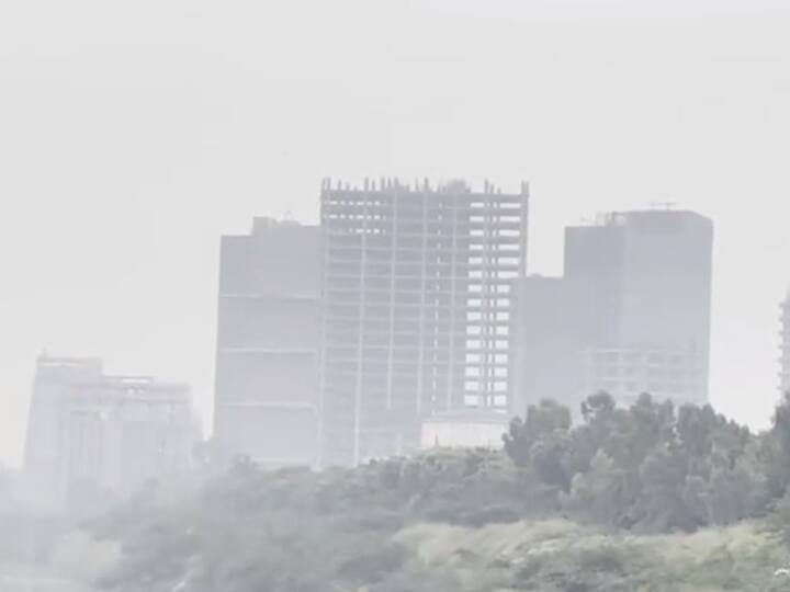 up air pollution AQI level in noida, ghaziabad, greater noida and lucknow Air Pollution: गाजियाबाद-नोएडा में सांस लेना हुआ खतरनाक, प्रदूषण से यूपी के इन शहरों का भी बुरा हाल