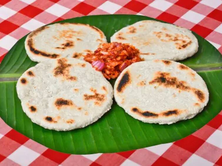 Sri Lankan Pol Roti Recipe procedure Sri Lankan Pol Roti: இலங்கையில் போல் சுவையான ரொட்டி எப்படி செய்வது? இப்படித்தான் பண்ணனும்!