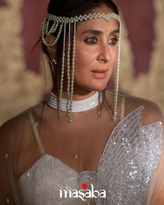 దేవకన్యలా ముస్తాబైన కరీనా కపూర్ ఖాన్