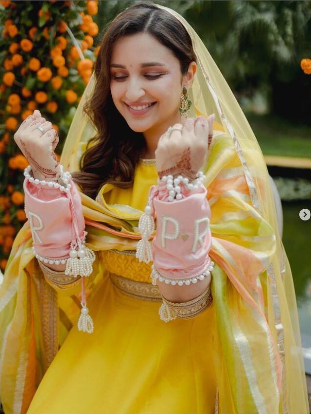 ਪਰੀ ਅਤੇ ਰਾਘਵ ਦਾ ਸਾਦਾ ਨਹੀਂ ਸਗੋਂ ਬਹੁਤ ਧੂਮ-ਧਾਮ ਨਾਲ ਵਿਆਹ ਹੋਇਆ। ਉਨ੍ਹਾਂ ਨੇ ਆਪਣੇ ਵਿਆਹ ਦਾ ਬਹੁਤ ਆਨੰਦ ਮਾਣਿਆ।