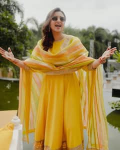 Parineeti Chopra: দু হাত ভর্তি মেহেন্দি, পরনে হলুদ লেহেঙ্গা, পরিণীতির নতুন ছবিতে মুগ্ধ নেটিজেনরা