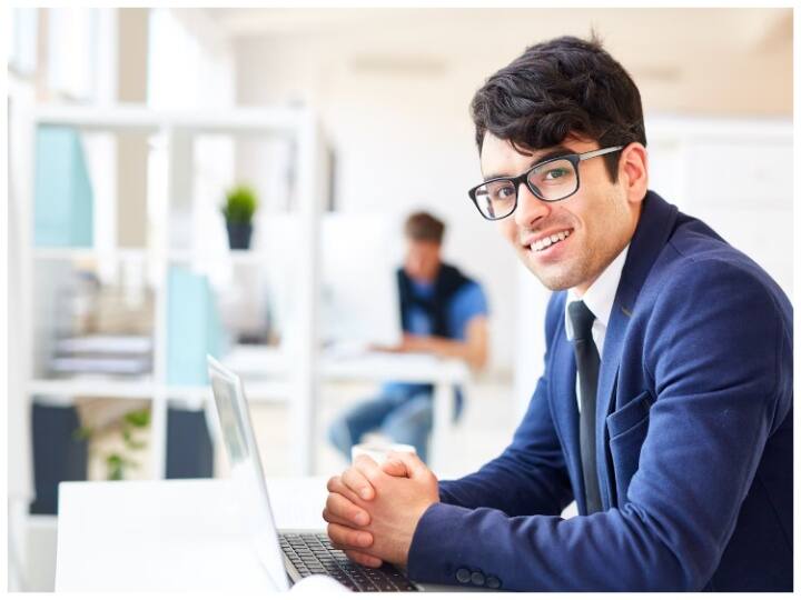 इन पद के लिए केवल ऑनलाइन अप्लाई किया जा सकता है. ऐसा करने के लिए कैंडिडेट्स को NaBFID की ऑफिशियल वेबसाइट पर जाना होगा, जिसका पता ये है – nabfid.org.