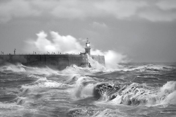 राज्यात अनेक ठिकाणी किमान तापमानात एक ते दोन अंश सेल्सिअसने घट होत असल्याचे दिसून येत आहे. तर लवकरच राज्यात थंडीची चाहूल लागण्याची चिन्हे आहेत. (Photo Credit : unsplash)