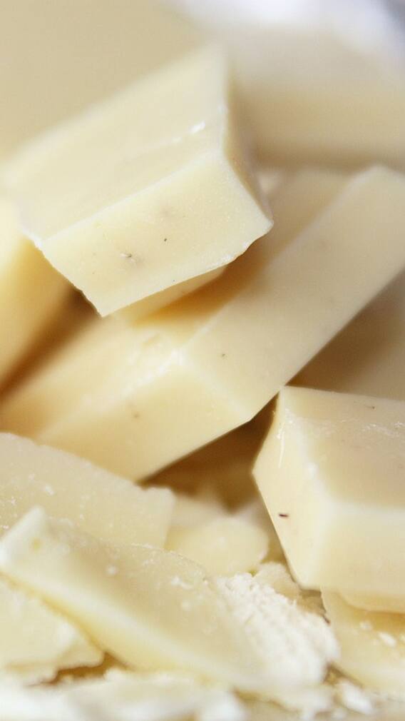 মিল্ক চকোলেট পছন্দ? উপকার পেতে পারেন নানা ভাবে