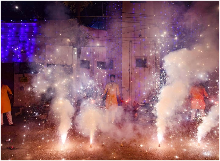 Punjab Environment Minister Gurmeet Singh says burn green crackers on festivals in time limit Punjab News: पंजाब में पटाखे जलाने को लेकर बड़ा फैसला, टाइमिंग फिक्स, नियम नहीं मानी तो होगा एक्शन