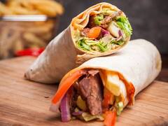 Chicken Veggie Wrap: बचे हुए चिकन से बनाएं वेजी रैप, नाश्ते से लेकर लंच में तक में आजमा सकते हैं