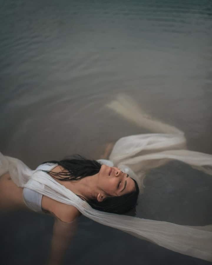 Let us know what do you think of Malavika's latest photoshoot