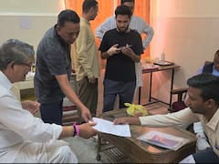 अस्पताल में ही हरीश रावत को CBI ने थमाया नोटिस, पूर्व CM बोले- 'मुझे बड़ा ताज्जुब हुआ...'