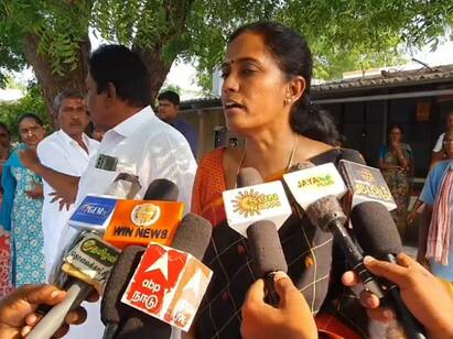 Karur Congress party in Jyotimani Aravakurichi Study. ’பொறுப்பில்லாத ஆளுநர் பாஜக தலைவர் அண்ணாமலையா, ஆர்.என்.ரவியா?’ ஜோதிமணி காட்டம்