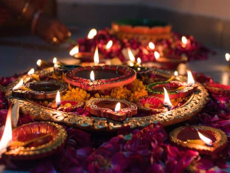 diwali 2023 follow these vastu tips for health and wealth Diwali2023: దీపావళికి  ముందు ఈ 7 పనులు చేస్తే ధనలక్ష్మీ ఆశీర్వాదం మీ వెంటే…!!