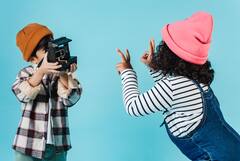 Parenting Tips : तुमचे मूल बिघडत आहे का? वेळीच योग्य पावले उचला अन्यथा ....