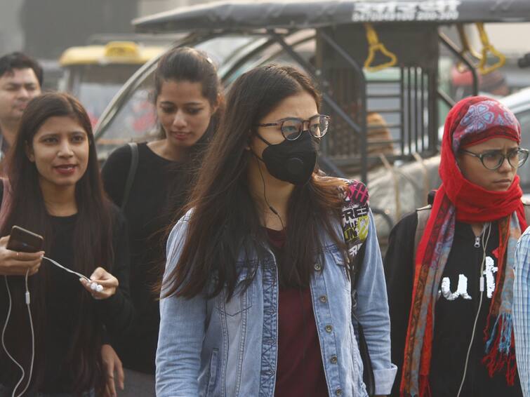 Delhi air pollution air quality poor aqi smog imd stubble burning updates forecast Delhi's Air Quality Remains 'Poor' For Fifth Consecutive Day, Likely To Worsen From Tomorrow