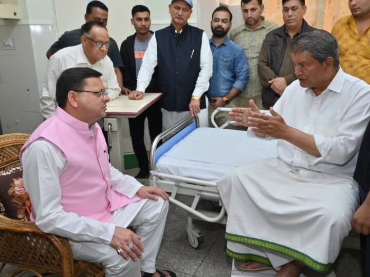 दिल्ली से लौटे CM पुष्कर सिंह धामी ने हरीश रावत से की मुलाकात, हालचाल जानने पहुंचे अस्पताल