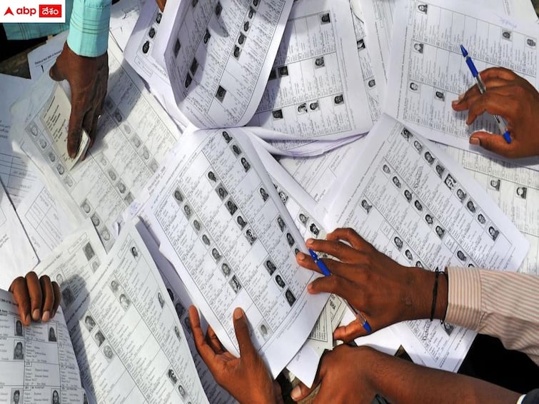 AP Election 2024 Election Comission Released Draft Voters List Andhra Pradesh Election 2024 AP Draft Voters List: ఏపీలో డ్రాఫ్ట్ ఓటర్ల జాబితా విడుదల - మొత్తం ఎంతమంది ఓటర్లంటే?
