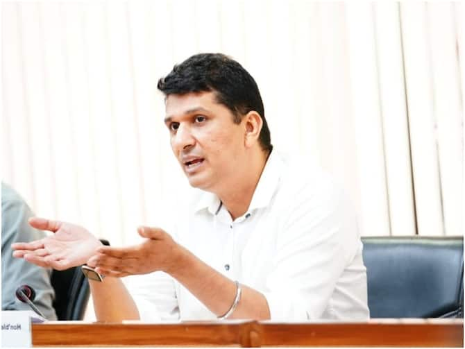 Saurabh Bhardwaj Alleges Some Official Wants To Shut Down Delhi Governments  Farishte Scheme | Delhi: दिल्ली के मंत्री सौरभ भारद्वाज का बड़ा आरोप, 'कुछ  अधिकारी बंद करना चाहते हैं ...