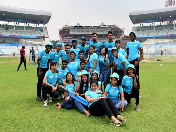 Under an initiative of ICC and UNICEF, the players from the neighbouring country played and interacted with the students who play cricket and are fans of Bangladeshi cricketers like Shakib-Al Hasan.