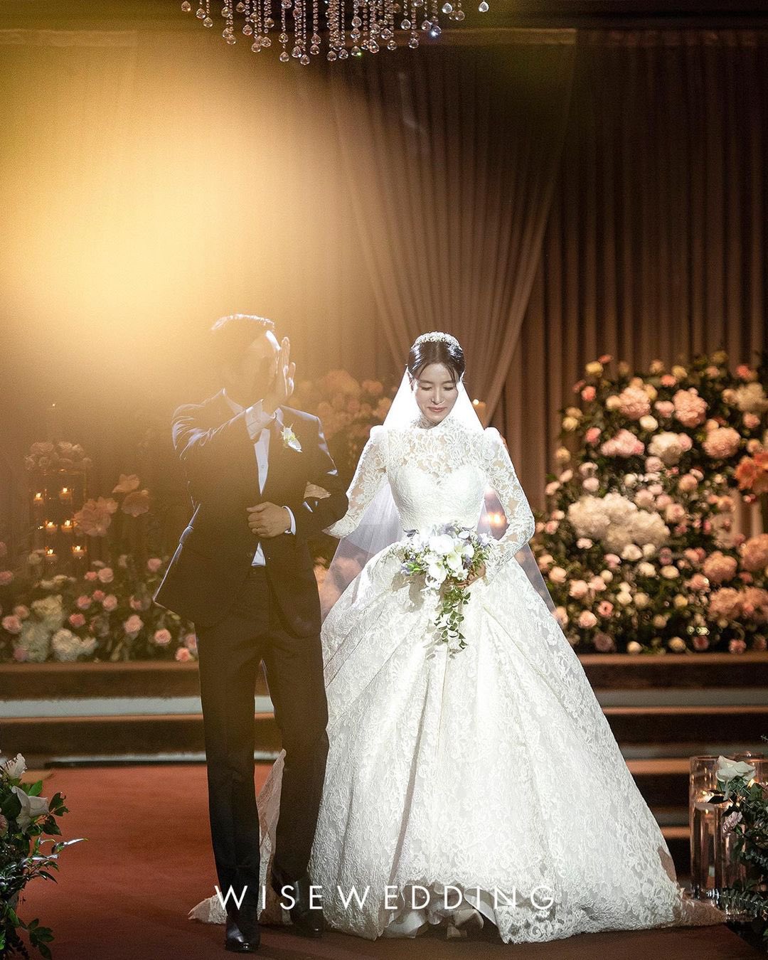 Crash Landing On You Actor Cha Chung Hwa Gets Hitched First