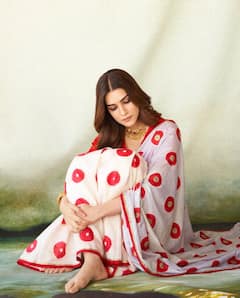 Kriti Sanon Photos: ఆదిపురుష్ సీతమ్మ ఇంకా ఆ క్యారెక్టర్ నుంచి బయటకు వచ్చినట్టు లేదు!