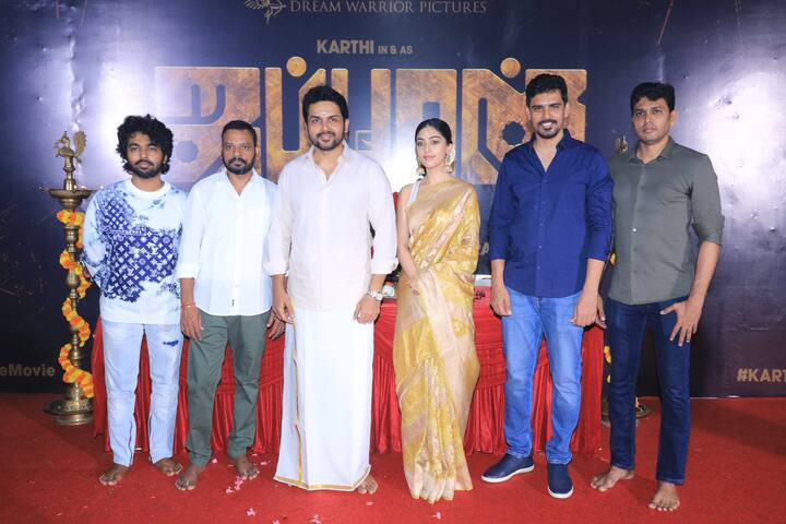 ஆயிரத்தில் ஒருவன், பையா, சிறுத்தை, மெட்ராஸ், காஷ்மோரா, காற்று வெளியிடை, தீரன் அதிகாரம் ஒன்று, கைதி, பொன்னியின் செல்வன் ஆகிய படங்களில் நடித்த பின், ஜப்பான் எனும் படத்தில் ஒப்பந்தமானார்.
