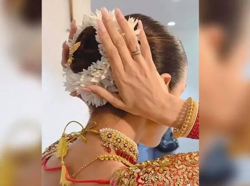 ਪੋਸਟ 'ਤੇ ਕਮੈਂਟਸ ਦਾ ਹੜ੍ਹ ਆ ਗਿਆ ਹੈ। ਅਦਾਕਾਰਾ ਦੇ ਇਸ ਲੁੱਕ ਦੀ ਹਰ ਕੋਈ ਤਾਰੀਫ ਕਰ ਰਿਹਾ ਹੈ।