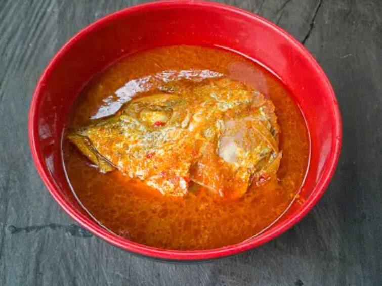 Masor Tenga Assamese fish curry Masor Tenga : அசத்தலான சுவையில் அசாமிய மீன் குழம்பு.. மசுர் டெங்கா செய்முறை பார்க்கலாம்..