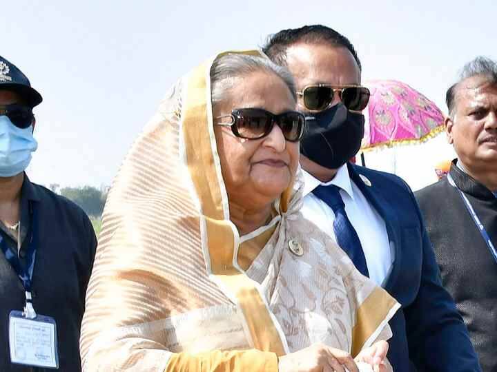 Protests demanding resignation of PM Sheikh Hasina turn violent in Bangladesh One police officer killed बांग्लादेश में PM शेख हसीना के इस्तीफे की मांग, अवामी लीग की शांति रैली में हुआ उपद्रव, जानें क्यों हो रहा बवाल?