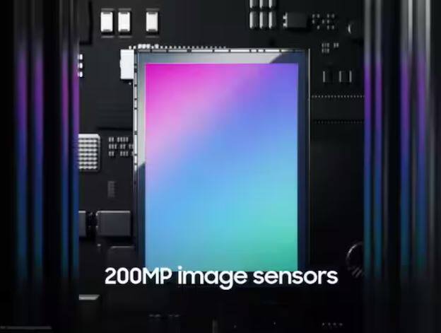 ਫਿਲਹਾਲ ਕੰਪਨੀ ਨੇ ਨਵੀਂ ਸਮਾਰਟਫੋਨ ਸੀਰੀਜ਼ ਦੇ ਬਾਰੇ 'ਚ ਅਧਿਕਾਰਤ ਤੌਰ 'ਤੇ ਕੋਈ ਜਾਣਕਾਰੀ ਸਾਂਝੀ ਨਹੀਂ ਕੀਤੀ ਹੈ ਪਰ ਲੀਕ ਤੋਂ ਇਸ ਗੱਲ ਦੀ ਪੁਸ਼ਟੀ ਹੋਈ ਹੈ ਕਿ ਇਹ ਡਿਵਾਈਸ ਕੰਪਨੀ ਦਾ Galaxy S24 Ultra ਹੈ ਜਿਸ 'ਚ 200MP ਕੈਮਰਾ ਹੋਵੇਗਾ।