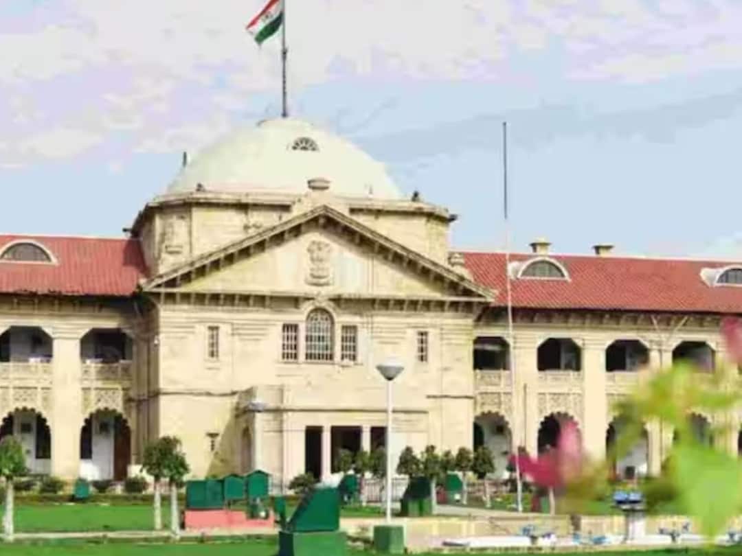 Liking 'obscene' social media post not a crime, Says Allahabad High Court అలాంటి కంటెంట్‌ని లైక్‌ చేయడంలో తప్పేమీ లేదు, హైకోర్టు కీలక వ్యాఖ్యలు
