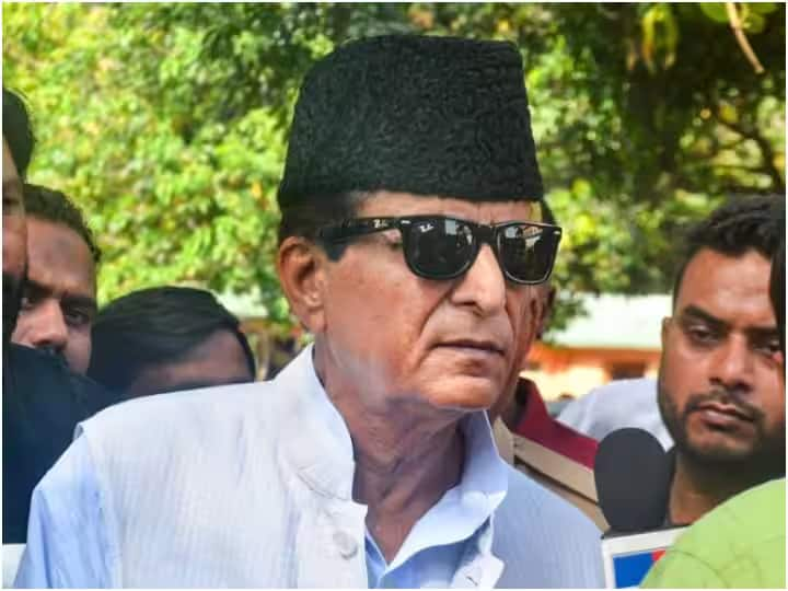 Azam Khan close aide Farhat Ali Khan House raid by IT department in Rampur probe completed ANN UP News: रामपुर में 34 घंटे बाद IT की छापेमारी खत्म, जानें- आजम खान के करीबी के घर से क्या निकला