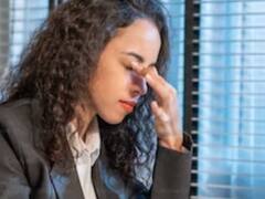 Eye Dryness Remedies : கண்கள் வறண்டு எரிச்சல் ஏற்படுகிறதா..? அப்போ இதையெல்லாம் செய்யுங்க..!