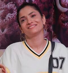 Bigg Boss 17: किसी ने 10वीं के बाद छोड़ी पढ़ाई तो कोई 5वीं कर बैठ गया घर, जानें- 'बिग बॉस 17' में धमाल मचा रहे कंटेस्टेंट्स ने कितनी की है पढ़ाई-लिखाई