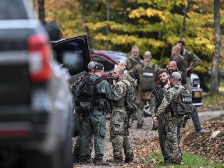 us maine mass shooting suspect robert card fund dead fbi swat officials two day search US Mass Shooting: Man Suspected Of Killing 18 People Found Dead Ending 2-Day Mega Search In Maine