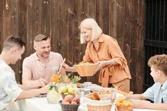 Tips For Good Parenting : पालकांनो, आजपासूनच या 10 सवयी बदला, नाहीतर मुलांचे भविष्य होऊ शकते उध्वस्त