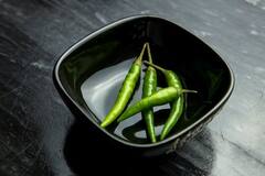 Green Chilli Benefits : तिखट तितकीच गुणकारी; वाचा हिरव्या मिरचीचे फायदे