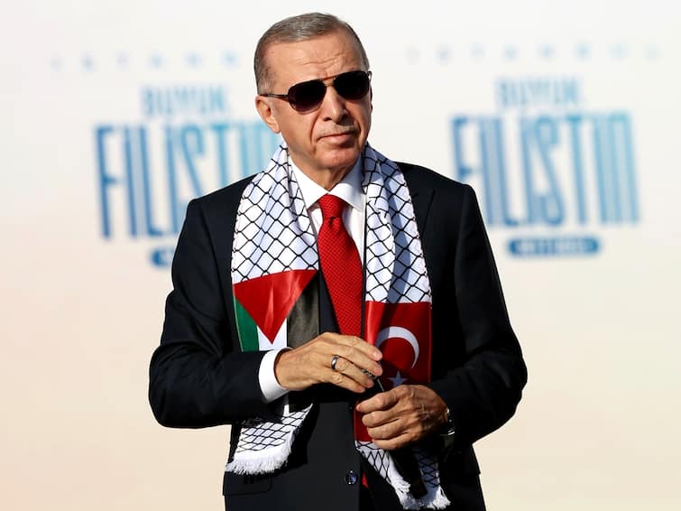 Israel Recalls Diplomatic Staff from Turkey as Recep Tayyip Erdogan Calls It War Criminal Gaza Strip Hamas Israel Recalls Diplomatic Staff From Türkiye As Erdogan Accuses It Of Acting Like 'War Criminal' In Gaza