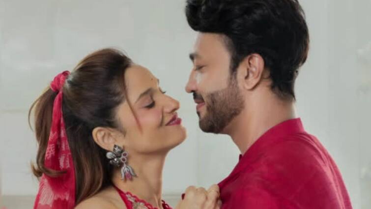 Ankita-Vicky: From feeling lonely to addressing their rough patch Ankita Lokhande and Vicky Jains major fights reveal their personal issues know in details Ankita-Vicky: বারে বারে ঝগড়া-অপমান.. বিগ বসের বাড়িতে এসে ভিকি-অঙ্কিতার সম্পর্ক ভাঙনের মুখে?