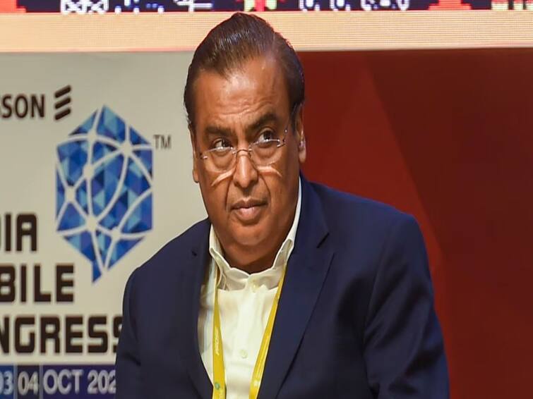 Reliance Industries Chairman Mukesh Ambani Gets Another Death Threat From the same email ముకేశ్ అంబానీకి మరోసారి బెదిరింపులు, రూ.200 కోట్లు ఇవ్వకపోతే చంపేస్తామని మెయిల్