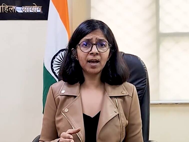 ‘Extremely Disrespectful’: DCW Issues Notice To Delhi Police Over Sale Of Objectionable Pictures Of Hindu Goddesses ‘Extremely Disrespectful’: DCW Issues Notice To Delhi Police Over Sale Of Objectionable Pictures Of Hindu Goddesses
