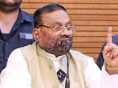 स्वामी प्रसाद मौर्य के बयान पर भड़के एसपी बघेल, महंत राजूदास ने की कार्रवाई की मांग