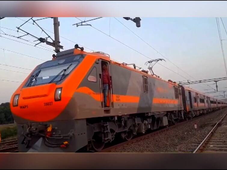 Vande Sadharan Express Train after Vande Bharat Express non ac Express from Chennai to Mumbai Vande Sadharan Express: वंदे भारत एक्स्प्रेसनंतर आता प्रवाशांसाठी 'वंदे साधारण एक्स्प्रेस', एक्स्प्रेसची पहिली झलक 'माझा' वर