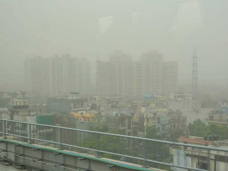 delhi air aqi 309 safar deteriorates cpcb predicted to worsen further noida gurugram air quality poor Delhi Air Deteriorates To 'Very Poor' With AQI At 309, Predicted To Worsen Further