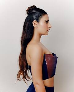 Fatima Sana Shaikh Photos: દંગલ ગર્લે કરાવ્યું ગ્લેમરસ ફોટોશૂટ, જુઓ ફાતિમાની કાતિલ અદા