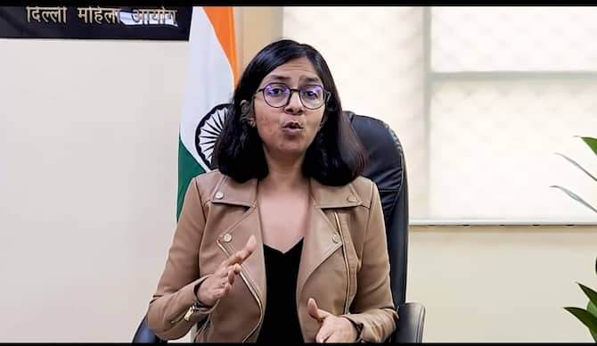 Swati Maliwal: हिंदू देवियों की ऑनलाइन अश्लील तस्वीर बेचने पर स्वाति मालीवाल  का एक्शन, Delhi Police को नोटिस जारी, रिपोर्ट तलब