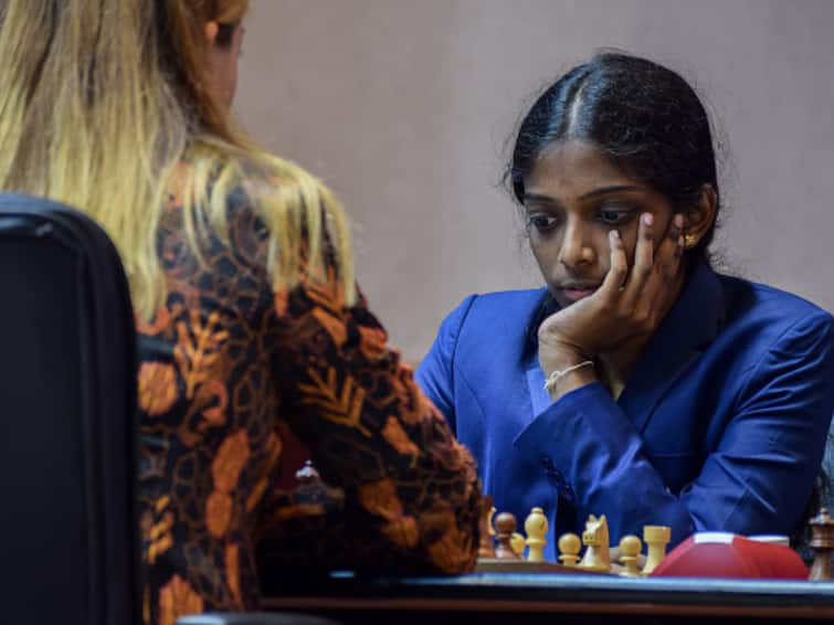 Grand Master Praggnanandhaa Sister Vaishali Downs Former World Champion Mariya Muzychuk Chess News Chess World Cup